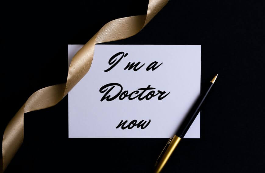 handwritten note that reads "I'm a doctor now"